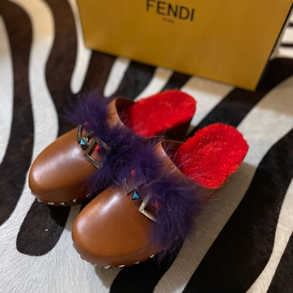 NWT Fendi Brown 👹 Clogs Size 8 🤎❤️💜 - Picture 3 of 8